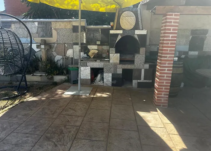 De 3 Con Parcela Feriehus Villamayor (Salamanca)